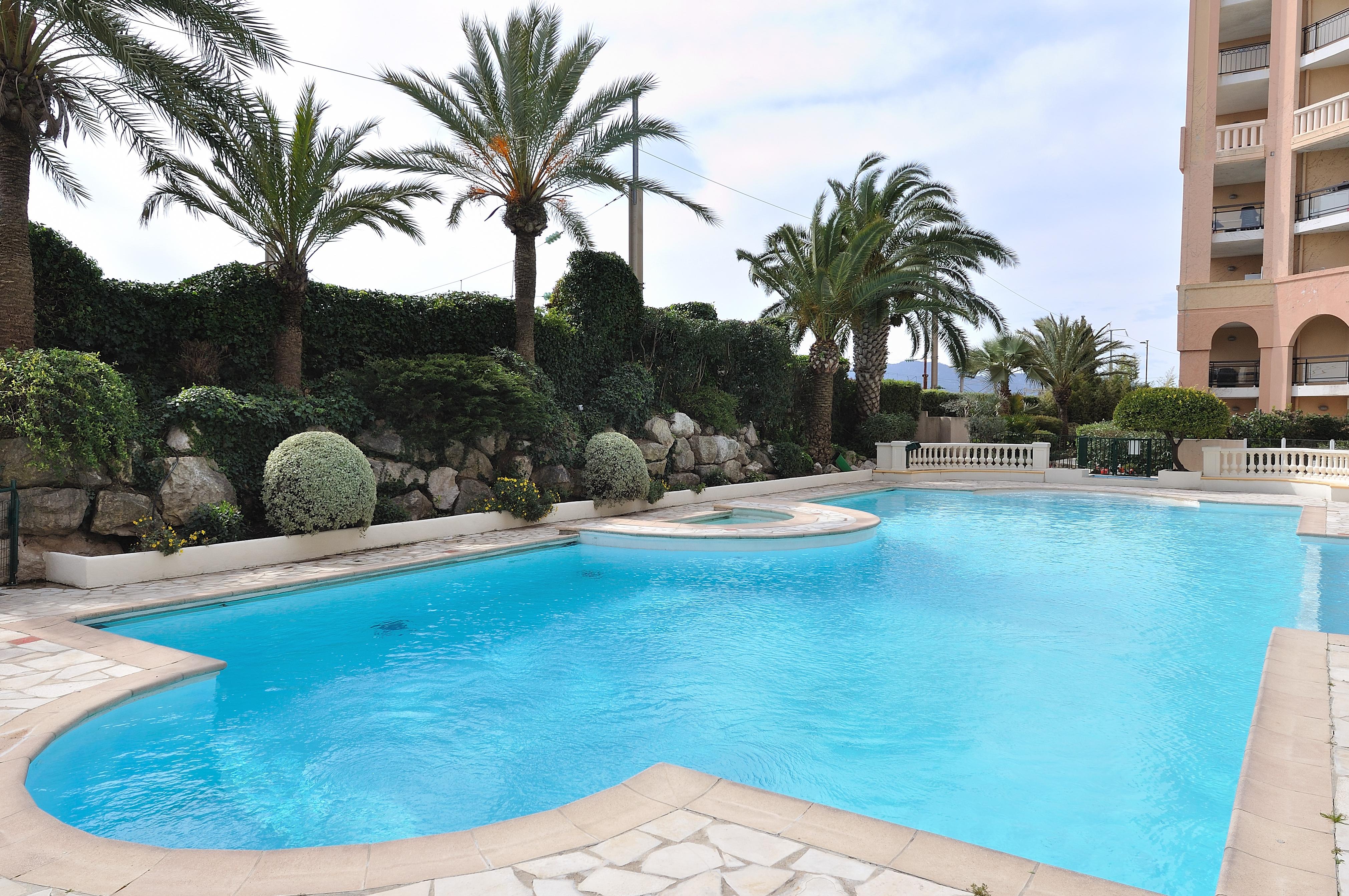 Residhotel Villa Maupassant Cannes Exterior photo