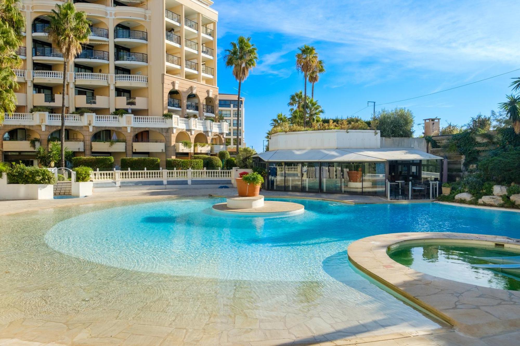 Residhotel Villa Maupassant Cannes Exterior photo