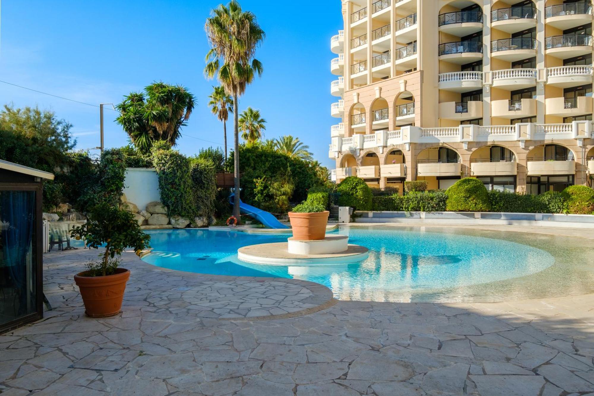 Residhotel Villa Maupassant Cannes Exterior photo