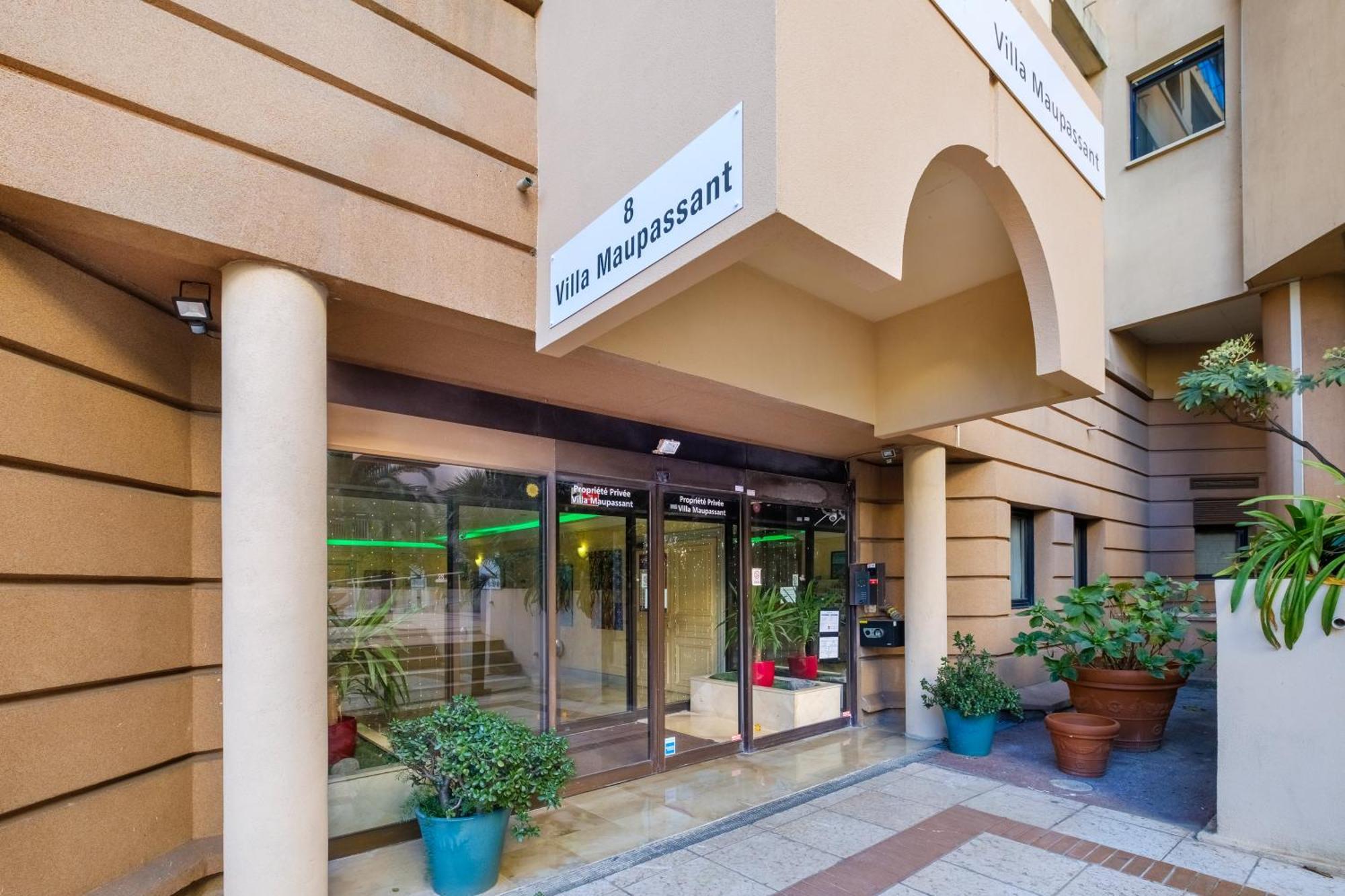 Residhotel Villa Maupassant Cannes Exterior photo