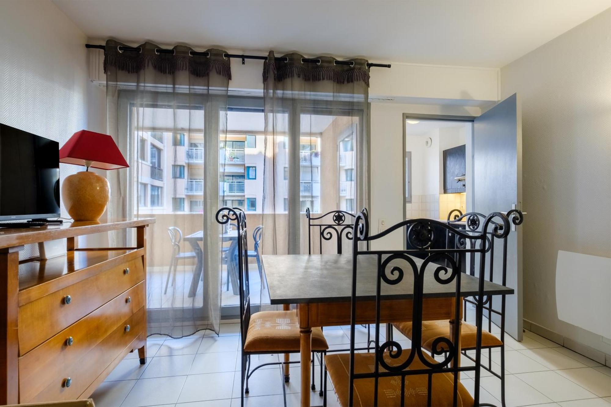 Residhotel Villa Maupassant Cannes Exterior photo