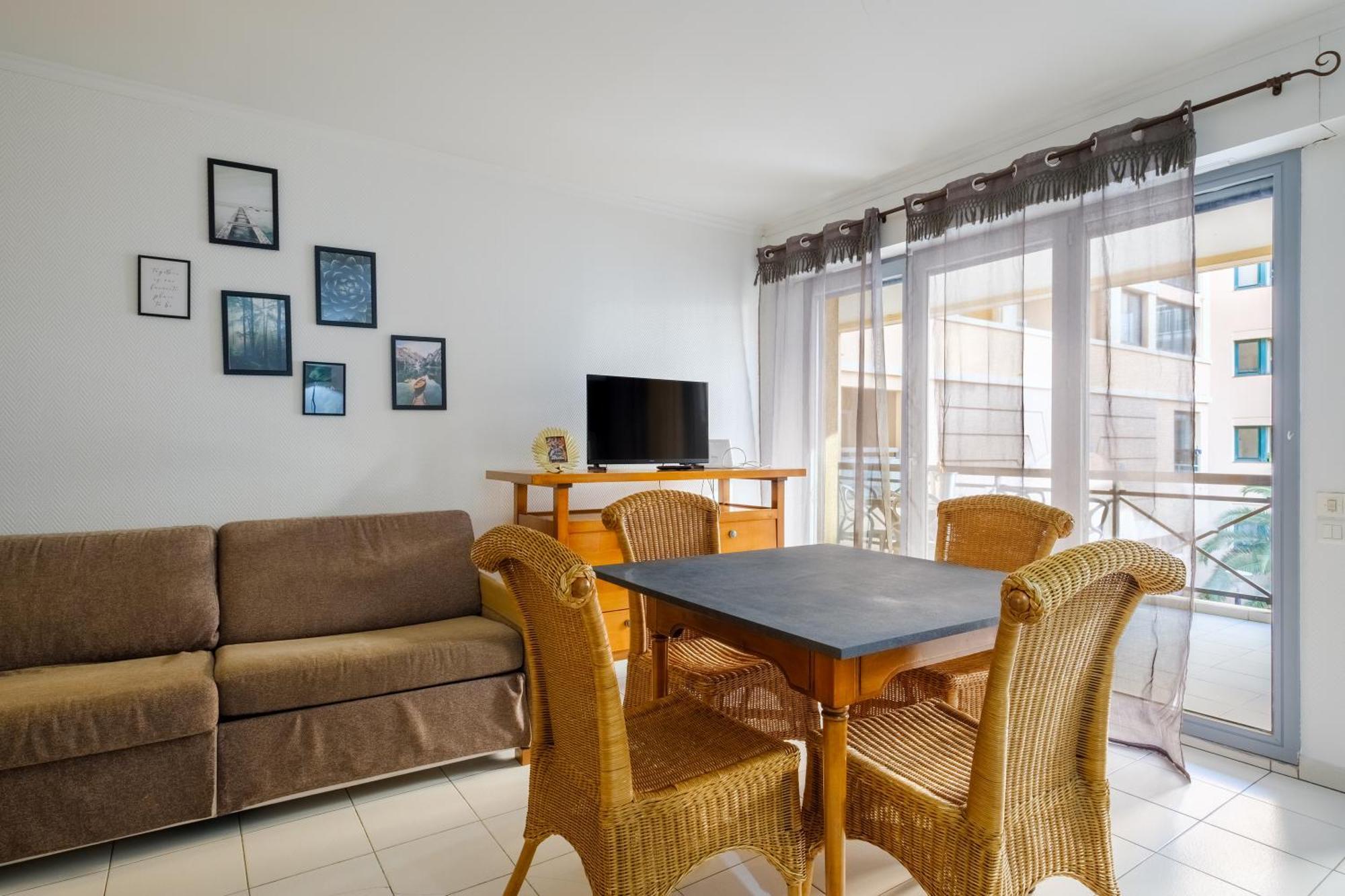Residhotel Villa Maupassant Cannes Exterior photo